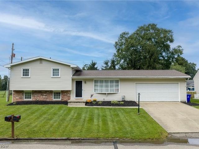 154 Unger St, Gnadenhutten, OH 44629