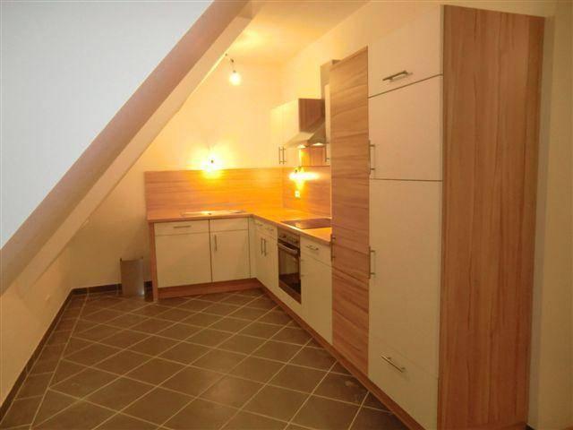15553 102 m² Wohnfläche, 51 m² Dachterrasse mit Blick in die Weinberge!