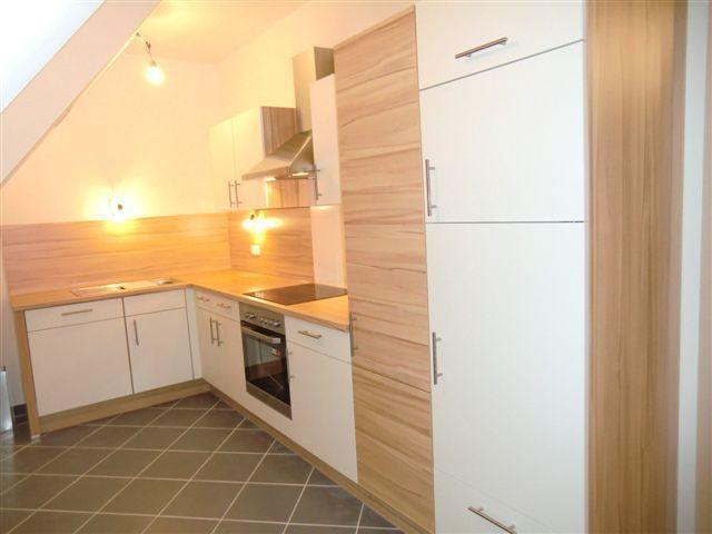 15553 102 m² Wohnfläche, 51 m² Dachterrasse mit Blick in die Weinberge!