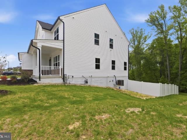 15550 Twin River Circle