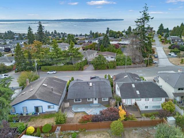 15555 Buena Vista Avenue, White Rock, BC, V4B 1Y9 house for sale | Listing ID R3165 | Royal LePage