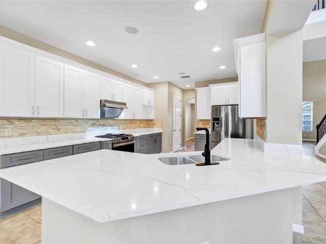 15558 Sandfield Loop, Winter Garden, FL 34787 | MLS #O6393