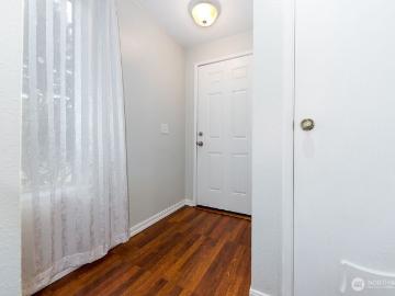 1555 Union Avenue NE # 22