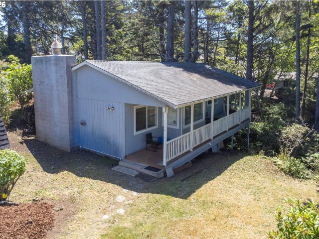 1556 NW 25TH ST