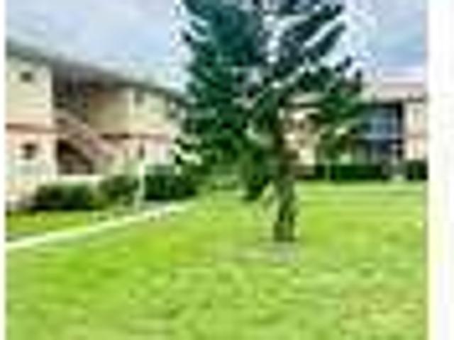 1556 SE Royal Green Cir #101, Port Saint Lucie, FL 34952