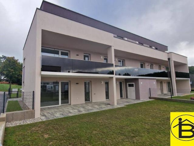 15572 NEUBAU 3 ZIMMERWOHNUNG MIT EIGENGARTEN
