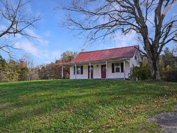 1557 Donelson Pkwy, Dover, TN 37058 | MLS #2747