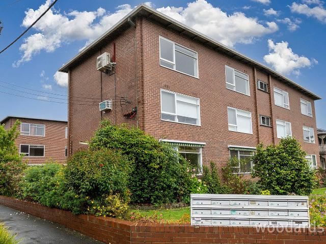 15/583 Glenferrie Road, Hawthorn