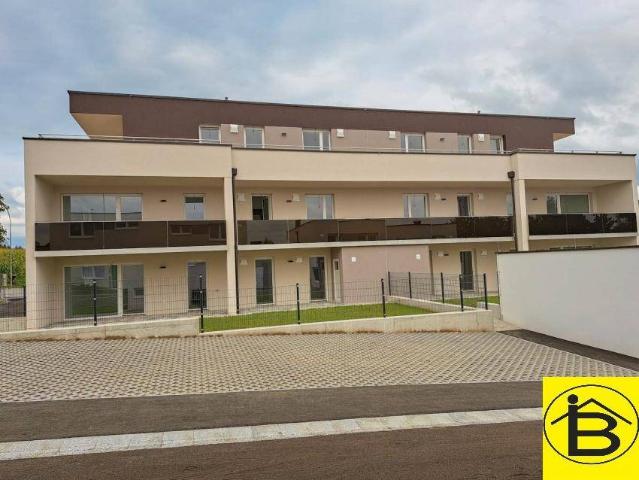 15581 NEUBAU 3 ZIMMERWOHNUNG MIT GROßER LOGGIA