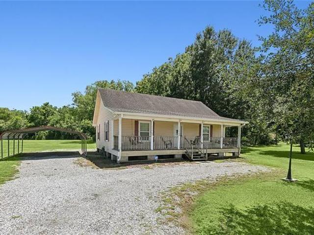 1558 Bayou Road