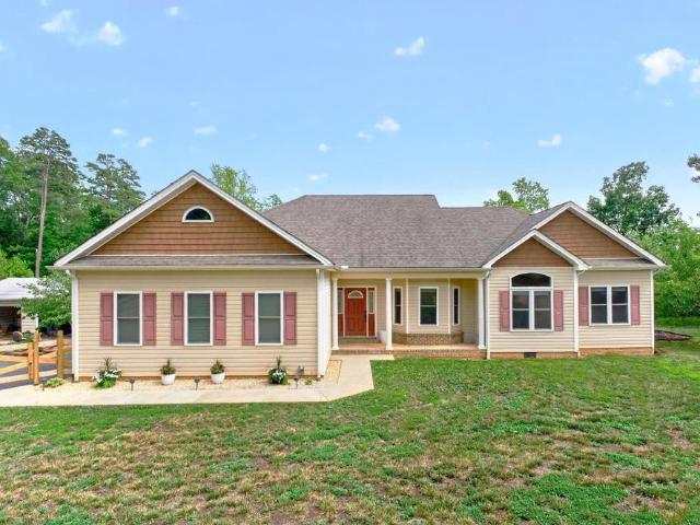 1558 Ridgeway Dr