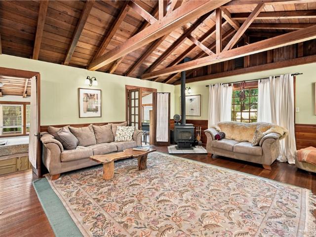 15590 Mesa