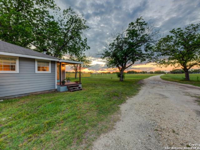 15592 Miller Rd, St. Hedwig, TX 78152 | MLS #1869