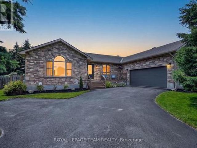 1550 Stanleyfield Crescent, Ottawa, ON, K4P 1M7 house for sale | Listing ID X13677 | Royal LePage
