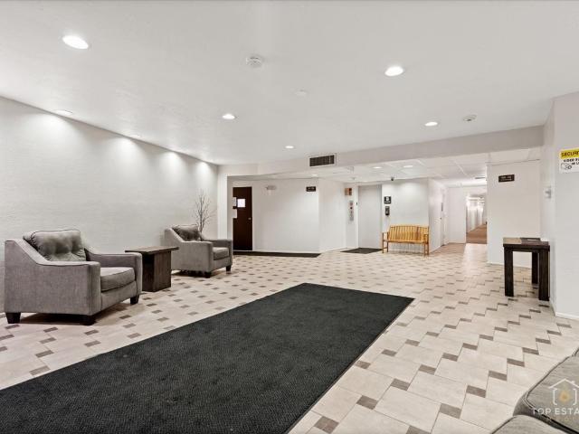 1550 Sandpebble Drive # 209