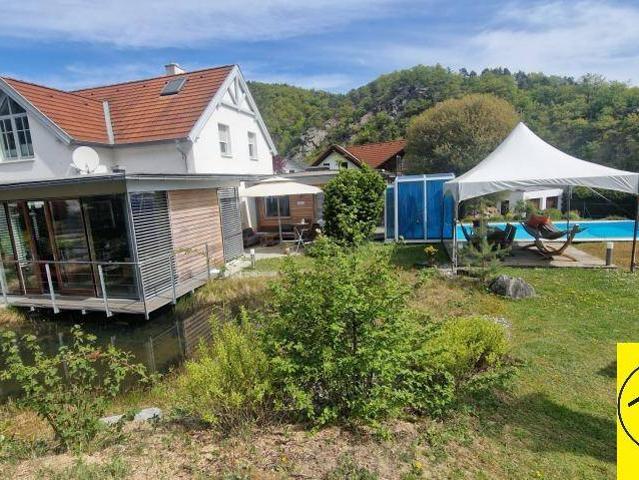 15518 Traumruhelage mit großem Garten Nähe Krems!
