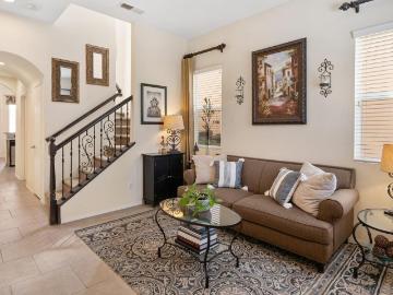1551 Avenida De Avila
