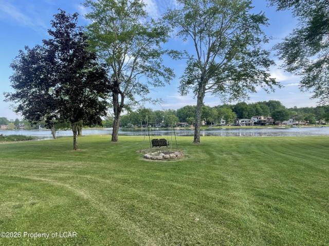 1551 Lakeview Drive