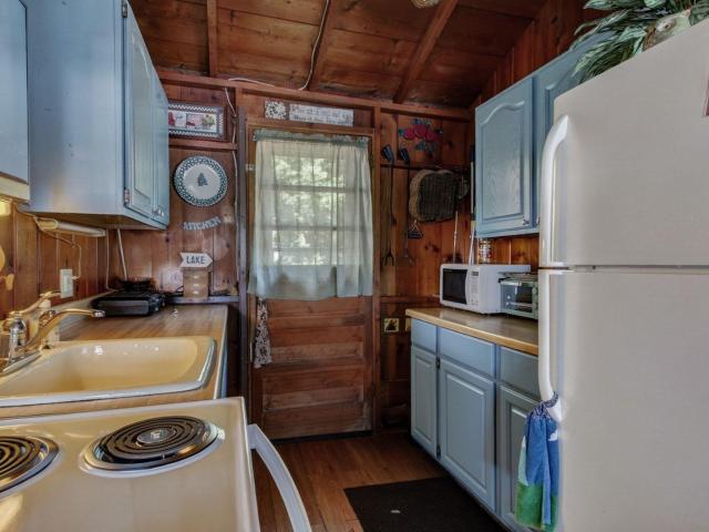 1551A 8 3/4 Street