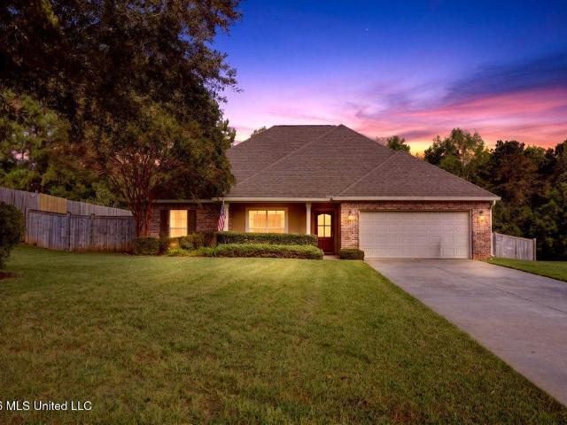 15525 Old Oak Court