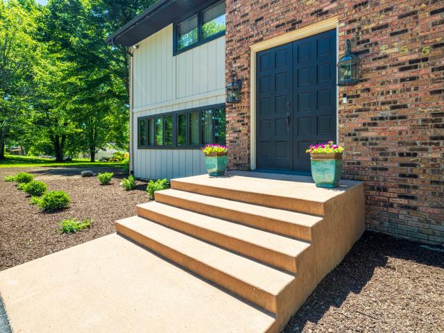 1552 W Horseshoe Bend
