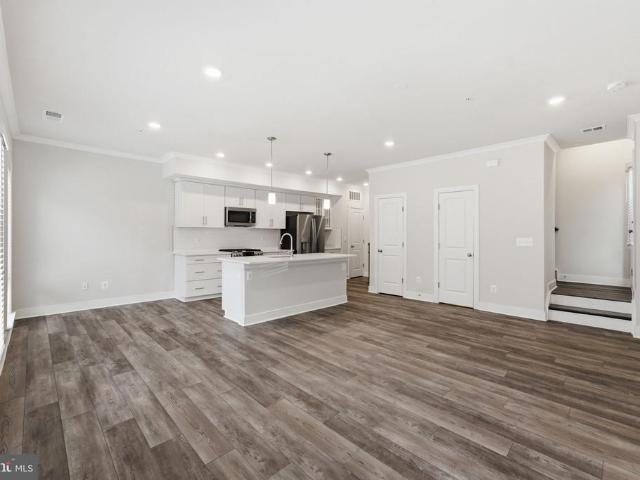 15539 Smoke Box Way