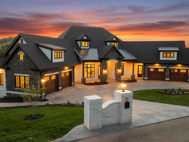 155 Amblecrest Drive