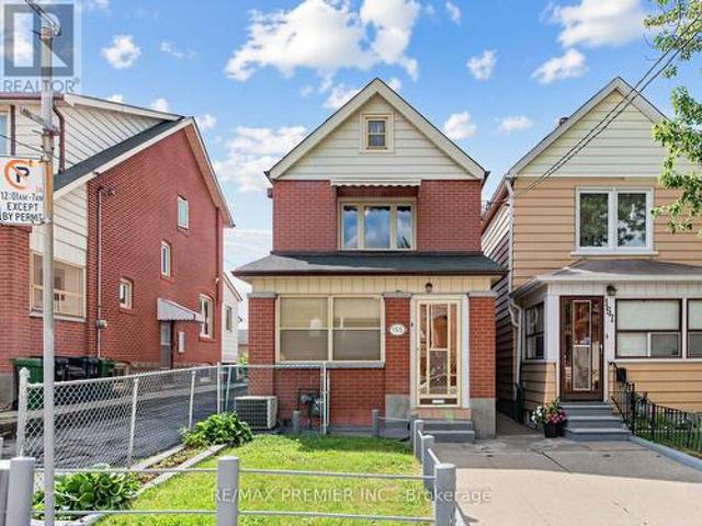 155 Ascot Avenue, Toronto, ON, M6E 1G5 house for sale | Listing ID W13880 | Royal LePage