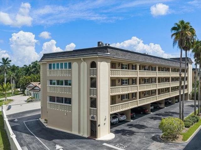 155 Bluff View Dr Apt 209, Belleair Bluffs, FL 33770