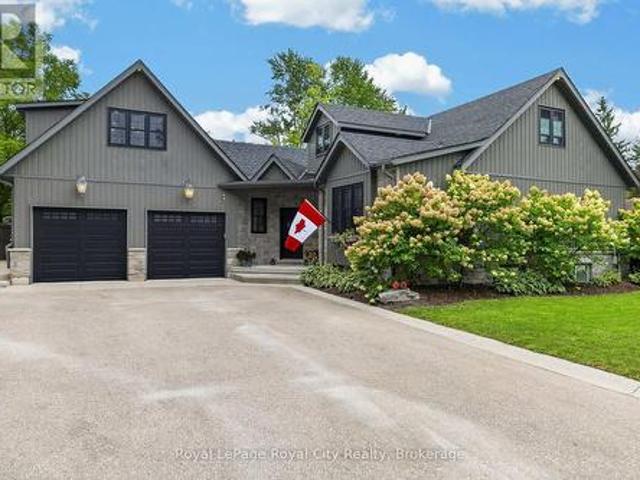 155 Division Street, Guelph/Eramosa Rockwood, ON, N0B 2K0 Luxury House for sale | Listing ID X13799 | Royal LePage Carriage Trade Luxury Properties