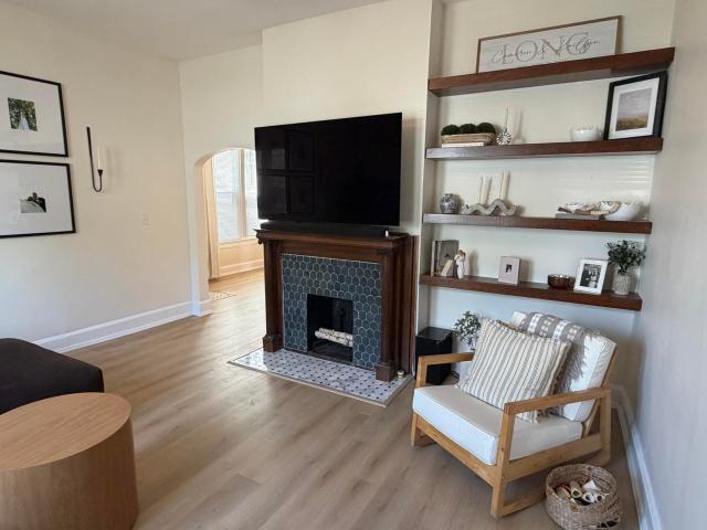 155 E 42nd Street