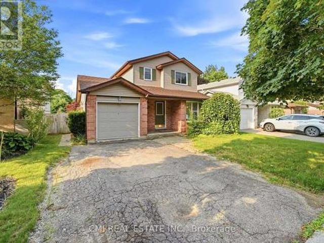 155 Foxhunt Road, Waterloo, ON, N2K 2R8 house for sale | Listing ID X13742 | Royal LePage