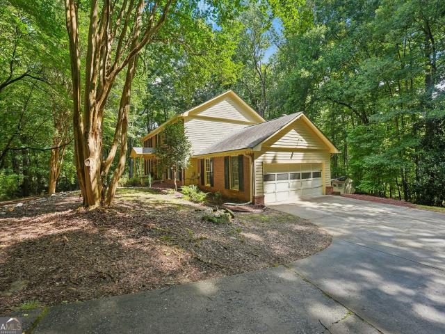 155 Forest Hall Lane