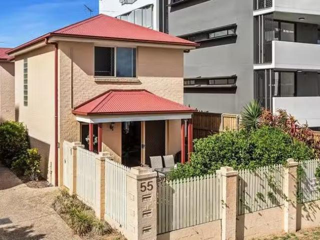 1/55 Latham Street, Chermside, QLD 4032