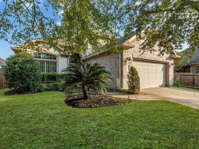 155 Magnolia Grove Ln, Conroe, TX 77384 | MLS #2359