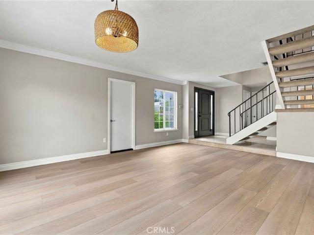155 S Beth Circle