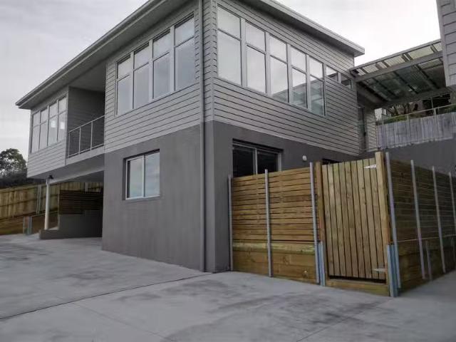 1/55A Bastick Street, ROSNY, TAS 7018 Townhouse for Rent