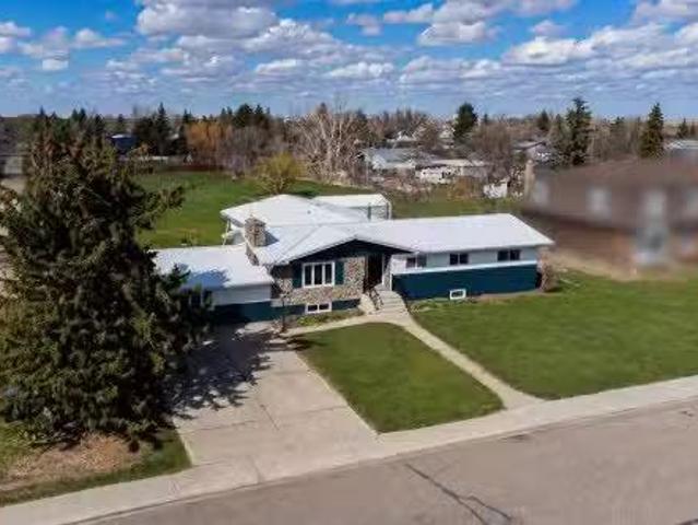 155E 100N, Raymond, AB, T0K 2S0 house for sale Listing ID A.