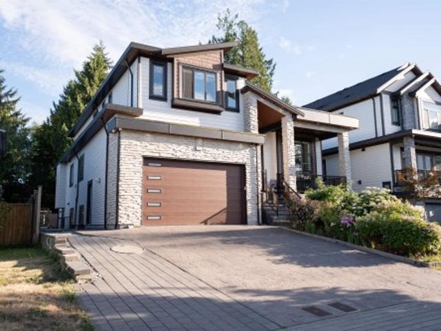 1564 A Avenue, Surrey, BC, V3R 3B4 house for sale | Listing ID R3179 | Royal LePage