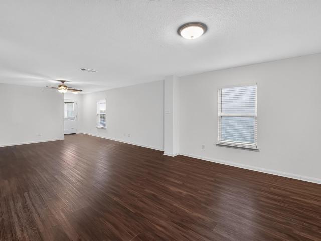 1564 Breanna Ln