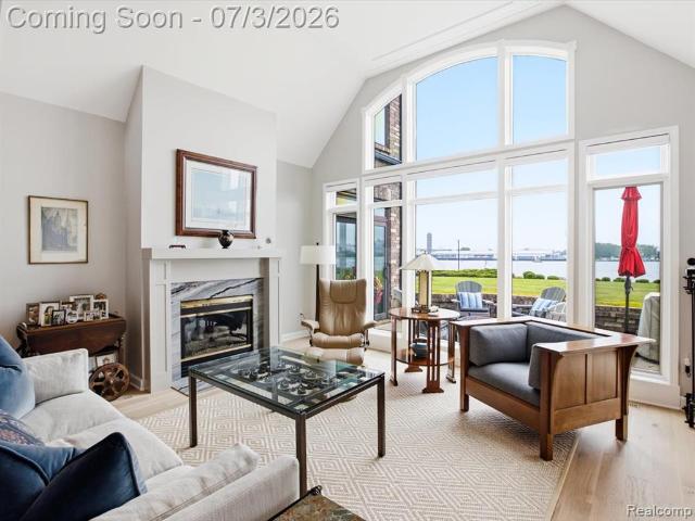 1564 Edison Shores Place # 28