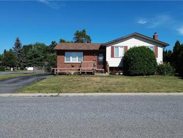 1564 Yarmouth Street, Sudbury, ON, P3A 5A6 house for sale | Listing ID 2129 | Royal LePage