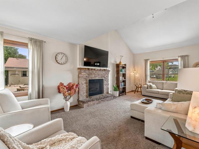 1566 Briarwood Ln