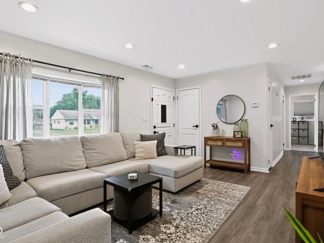 1566 Roberts Road