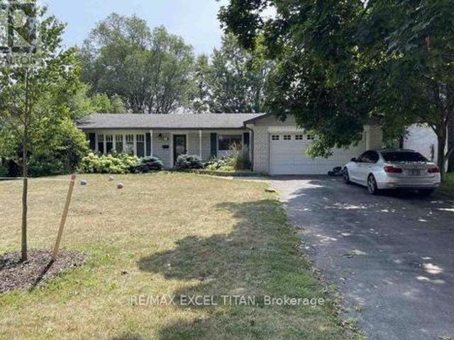 1566 Venetia Drive, Oakville, ON, L6L 1K7 house for sale | Listing ID W13746 | Royal LePage