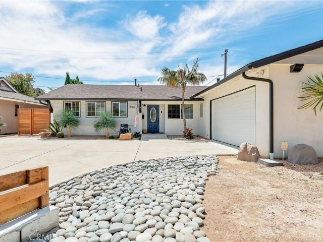 1566 W Crone