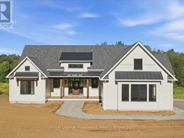 1567 Clearview Road, Centre Hastings, ON, K0K 2Y0 Luxury House for sale | Listing ID X13732 | Royal LePage Carriage Trade Luxury Properties
