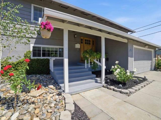 1567 Glencrest Drive