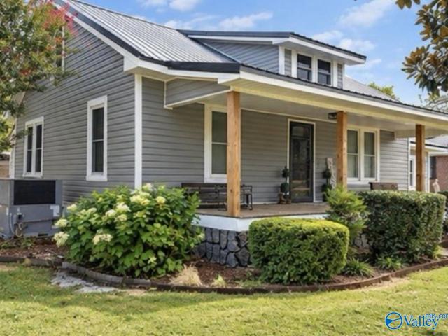 15694 Main Street