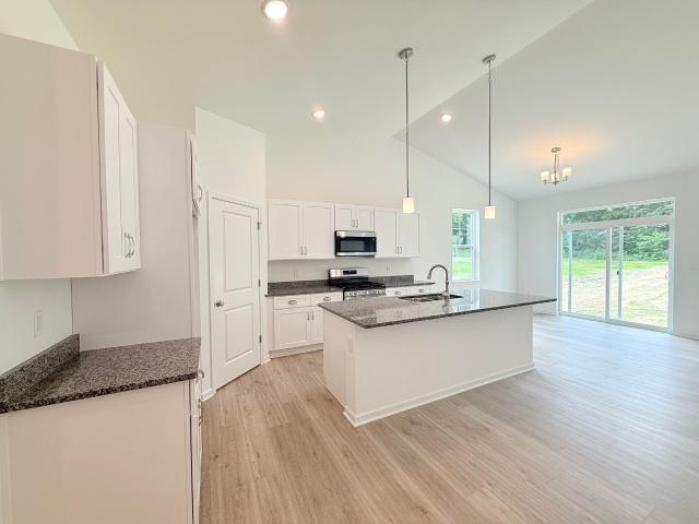 1569 Meadowview Ct